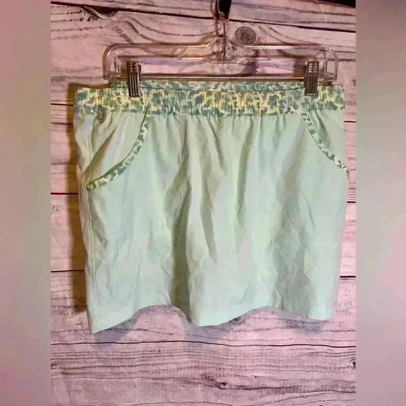 Columbia PFG Womens M Tidal Skort Green Blue Pockets Fishing Outdoors Stretch - Picture 1 of 9